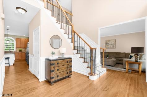 9 Hartley Court Alexandria NJ 08848