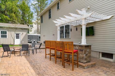9 Hartley Court Alexandria NJ 08848