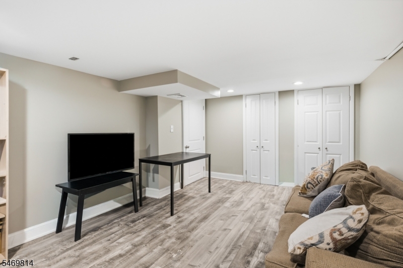 57 Maple Shade Avenue Hamilton NJ 08610