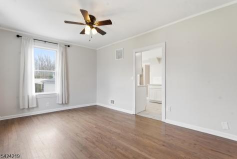 129 Willow Avenue Aberdeen NJ 07747