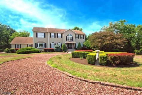 32 Coddington Road Readington NJ 08889