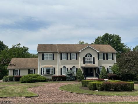 32 Coddington Road Readington NJ 08889