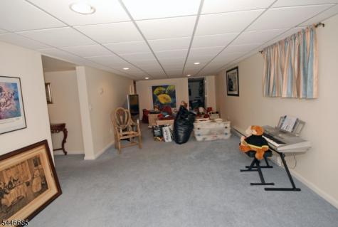 32 Coddington Road Readington NJ 08889