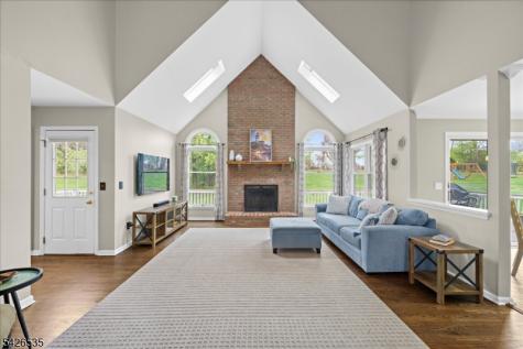 27 Shy Creek Road Alexandria NJ 08867