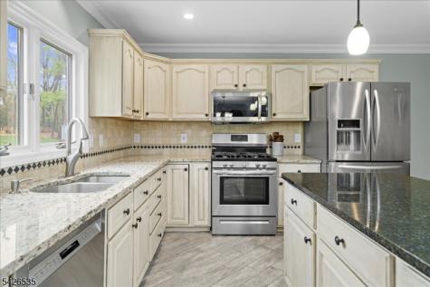27 Shy Creek Road Alexandria NJ 08867