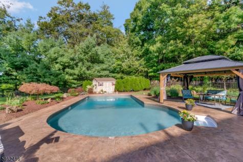 2 Saunders Lane Mount Olive NJ 07840