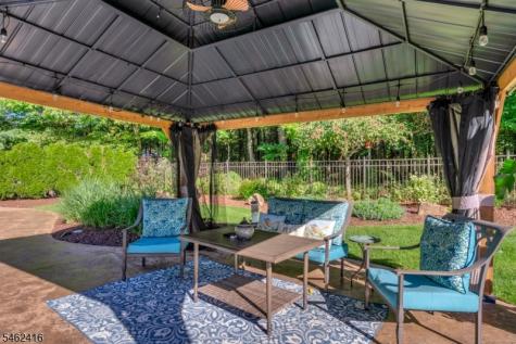 2 Saunders Lane Mount Olive NJ 07840