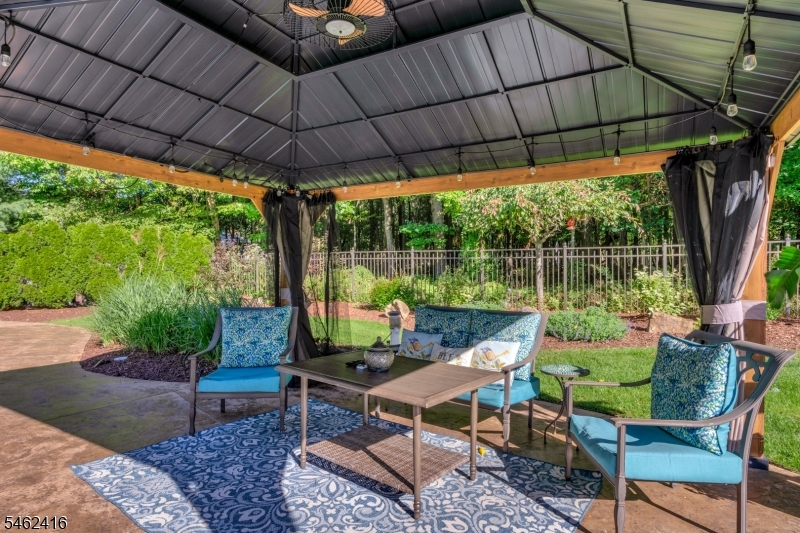 2 Saunders Lane Mount Olive NJ 07840