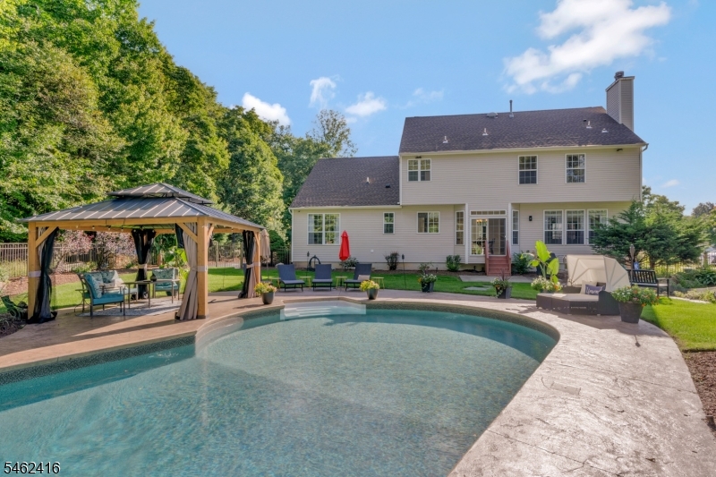 2 Saunders Lane Mount Olive NJ 07840