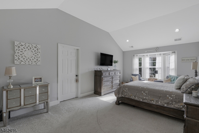 2 Saunders Lane Mount Olive NJ 07840