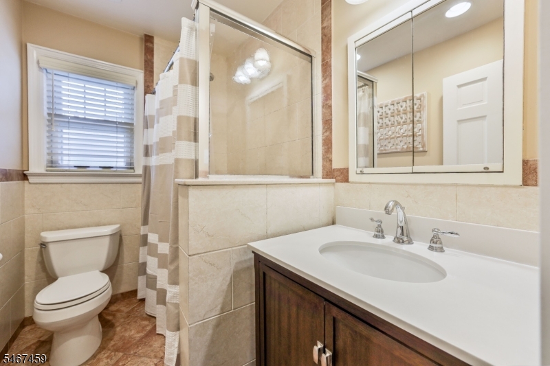 124 Rhoda Avenue Nutley NJ 07110