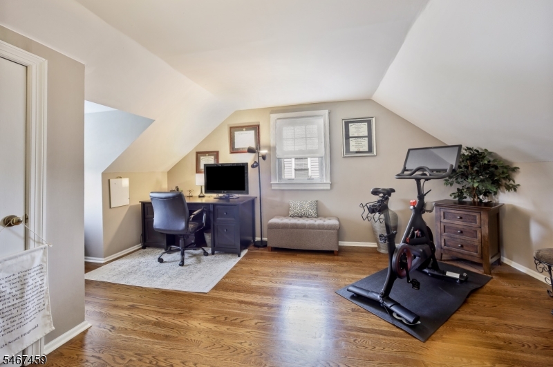 124 Rhoda Avenue Nutley NJ 07110