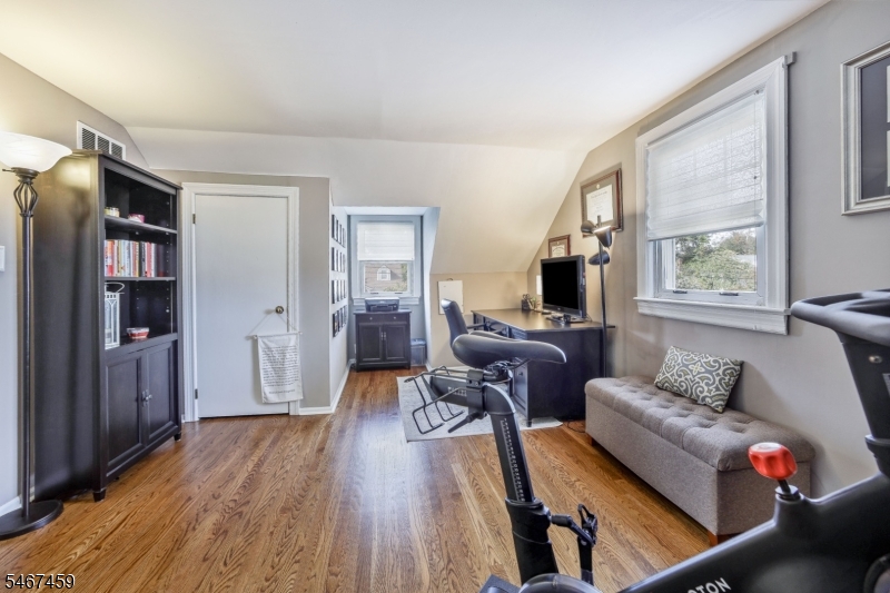 124 Rhoda Avenue Nutley NJ 07110