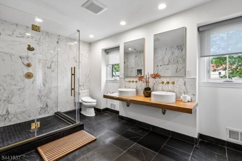 6 Powell Drive West Orange NJ 07052
