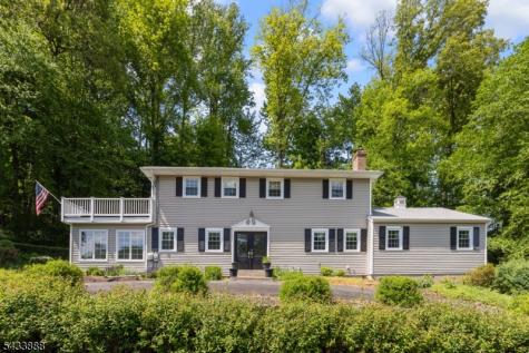14 Parkwood Road Roxbury NJ 07876