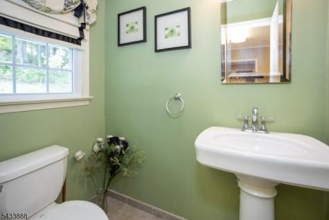 14 Parkwood Road Roxbury NJ 07876