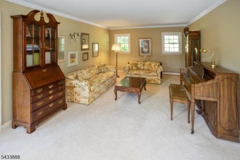 14 Parkwood Road Roxbury NJ 07876