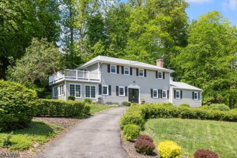 14 Parkwood Road Roxbury NJ 07876