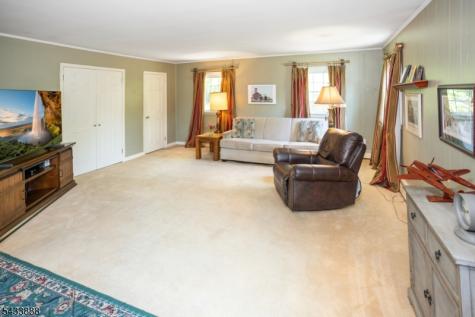 14 Parkwood Road Roxbury NJ 07876