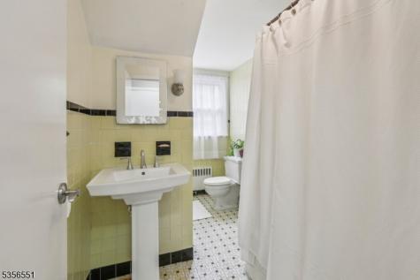64 Greenwood Avenue West Orange NJ 07052