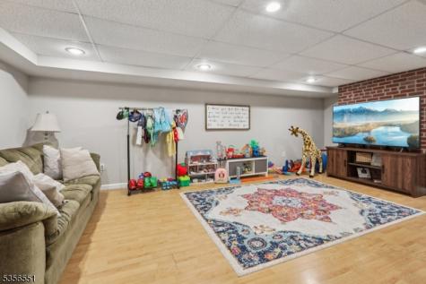64 Greenwood Avenue West Orange NJ 07052