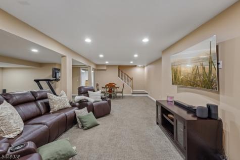 9 Sandpiper Court Montgomery NJ 08558