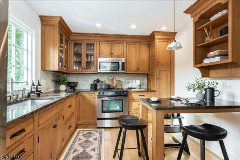 39 Kendal Avenue Maplewood NJ 07040