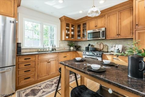 39 Kendal Avenue Maplewood NJ 07040