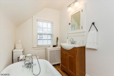39 Kendal Avenue Maplewood NJ 07040