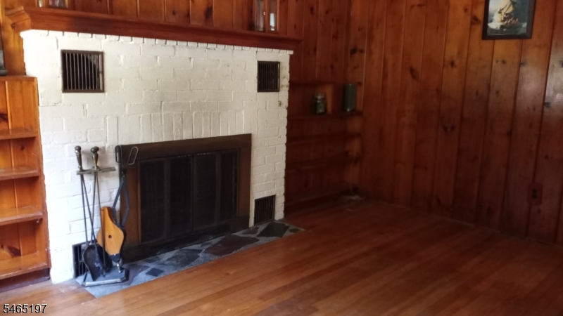 9 Richards Street Ogdensburg NJ 07439