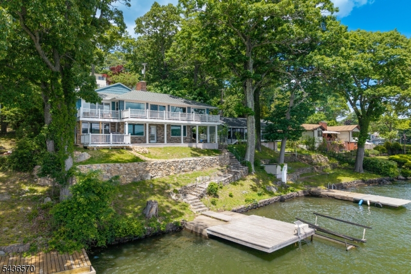 40 Ithanell Road Hopatcong NJ 07843