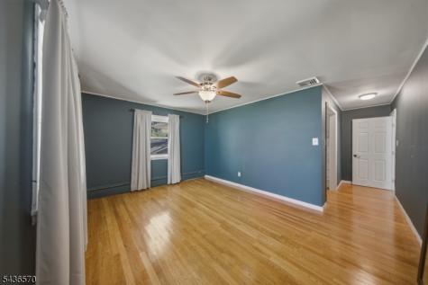 40 Ithanell Road Hopatcong NJ 07843