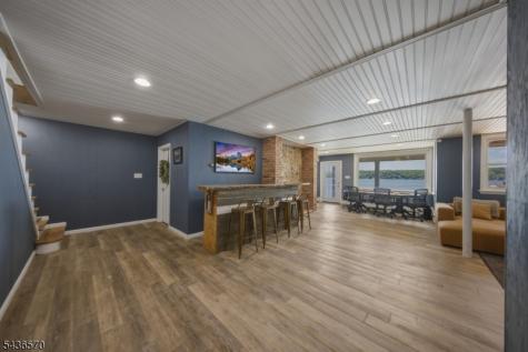 40 Ithanell Road Hopatcong NJ 07843