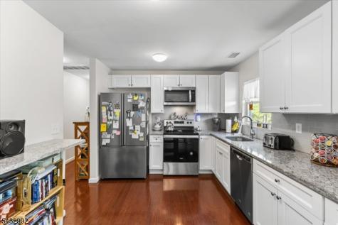 47 Winding Way Byram NJ 07821