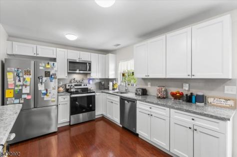 47 Winding Way Byram NJ 07821