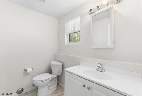 47 Winding Way Byram NJ 07821