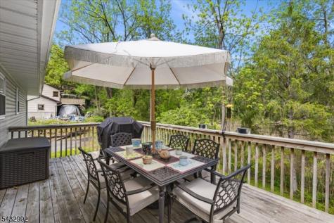 47 Winding Way Byram NJ 07821