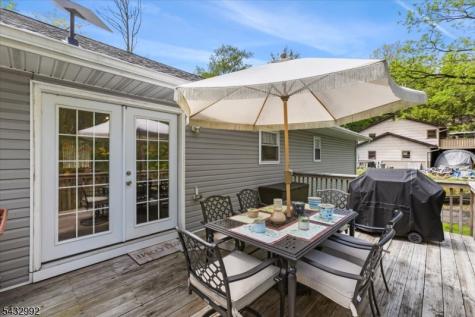 47 Winding Way Byram NJ 07821