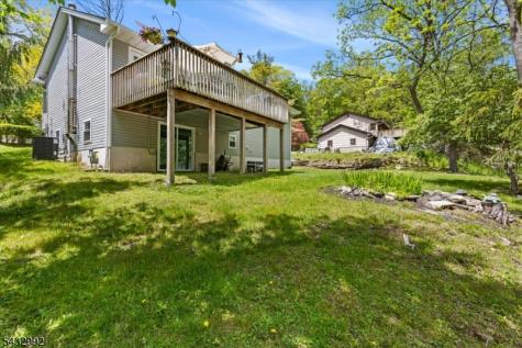 47 Winding Way Byram NJ 07821