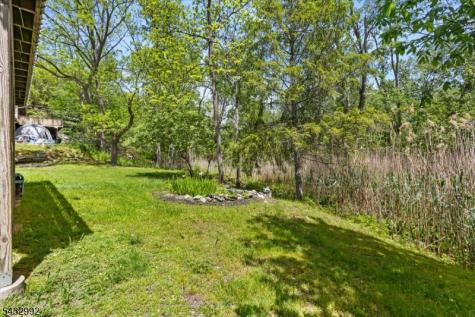 47 Winding Way Byram NJ 07821