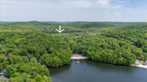 47 Winding Way Byram NJ 07821