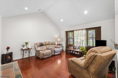 47 Winding Way Byram NJ 07821