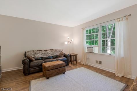 4 Peter Drive Allamuchy NJ 07840