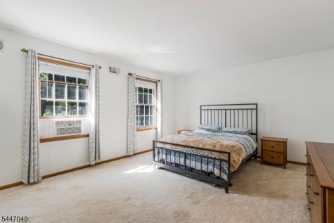 4 Peter Drive Allamuchy NJ 07840
