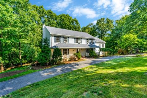 4 Peter Drive Allamuchy NJ 07840