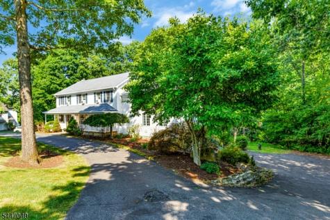 4 Peter Drive Allamuchy NJ 07840