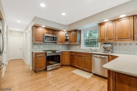 4 Peter Drive Allamuchy NJ 07840
