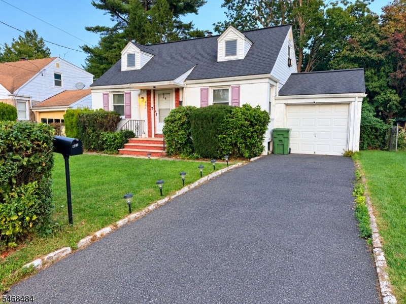 421 Brookside Drive Roselle NJ 07203