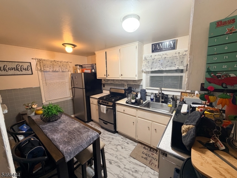 421 Brookside Drive Roselle NJ 07203