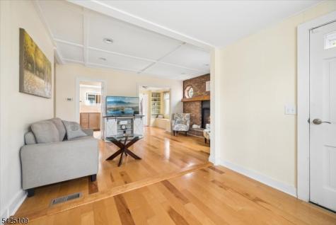11 Oakdale Road Parsippany-troy Hills NJ 07834